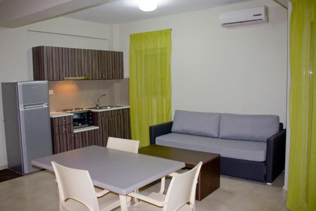 Fournia Village Kastro-Kyllini Bilik gambar
